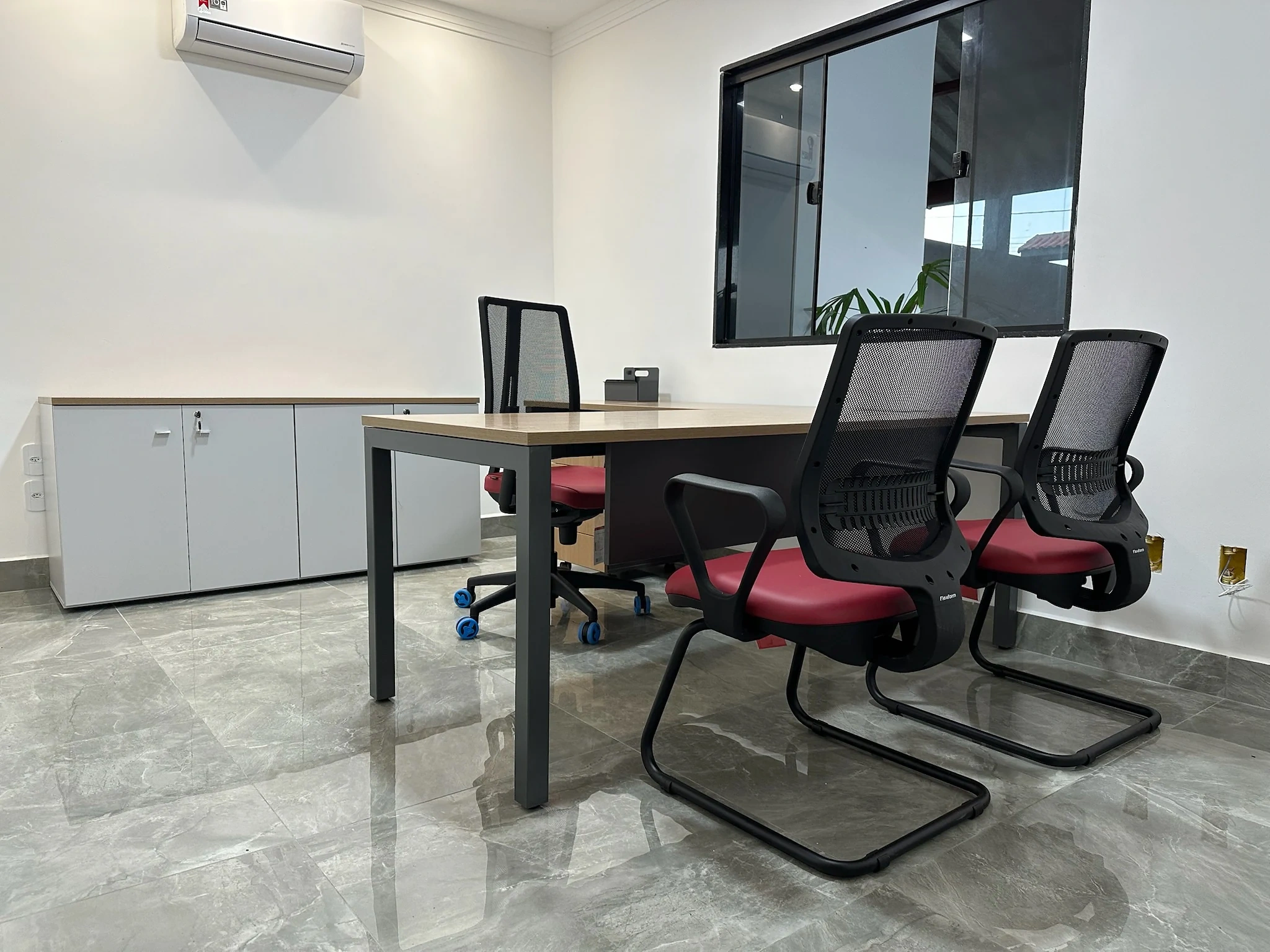 SINTRACONST SUL — Ambiente corporativo e atendimento