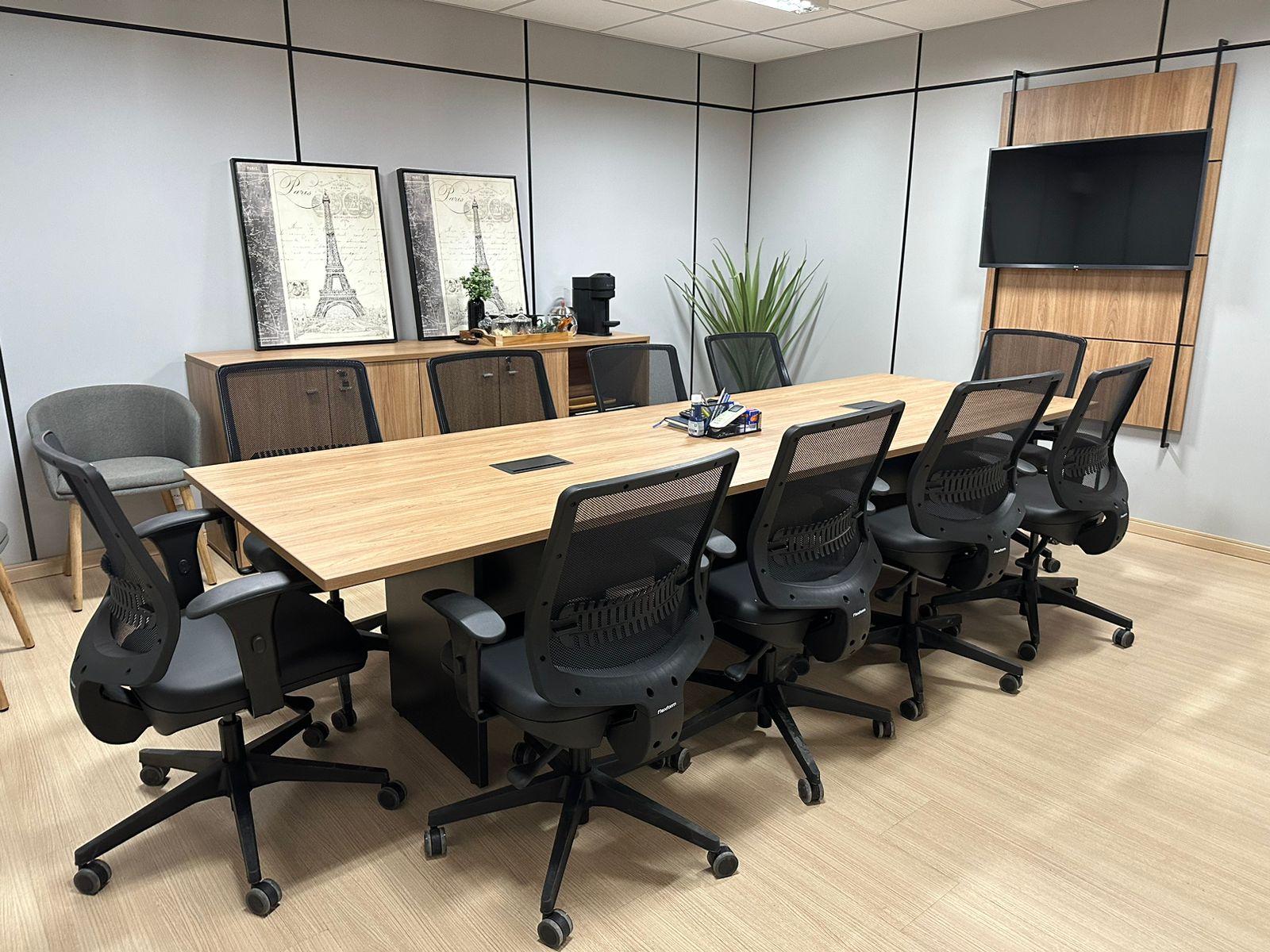 Sete — Sala de Reunião